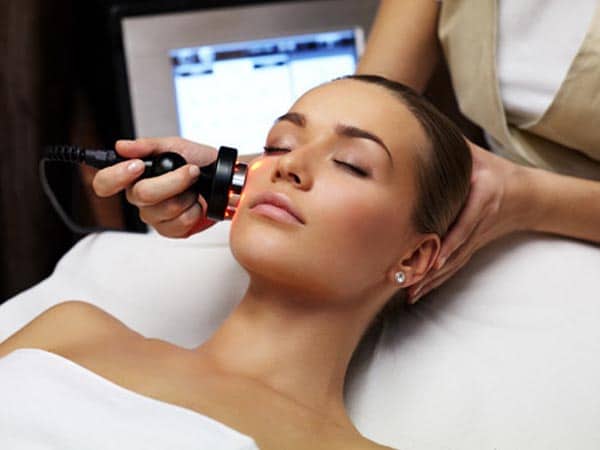 Led Light Therapy Facial1